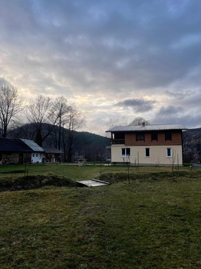 Made In Country house Yaremche